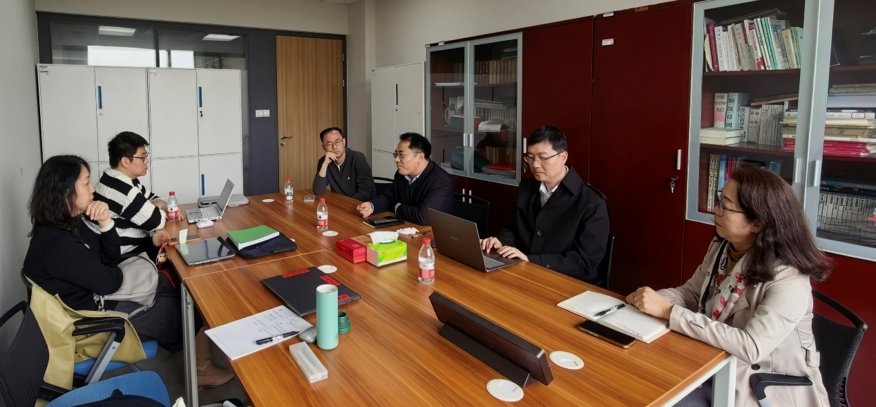 日语系召开青年教师发展专题会议，聚焦成长路径，共绘发展蓝图